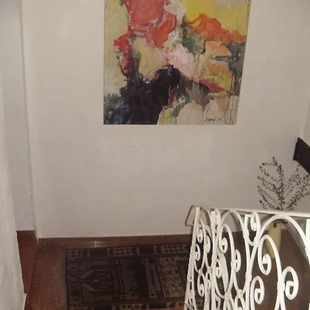 Elfi Oda ve Kahvaltı